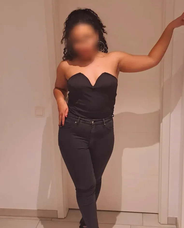 Anjali, 27