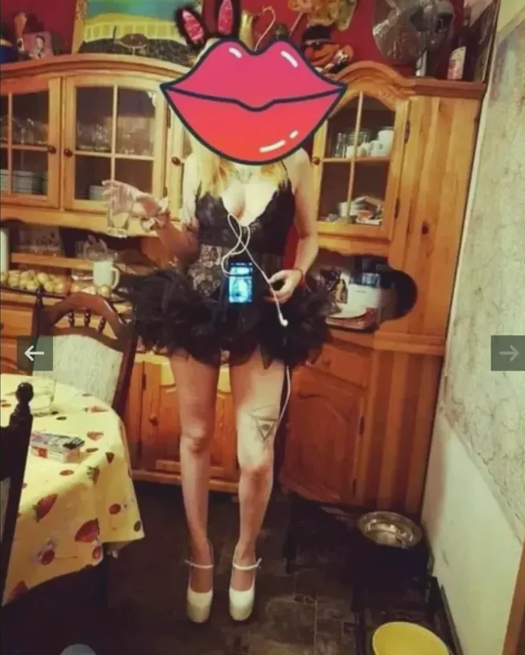 Lauren, 34