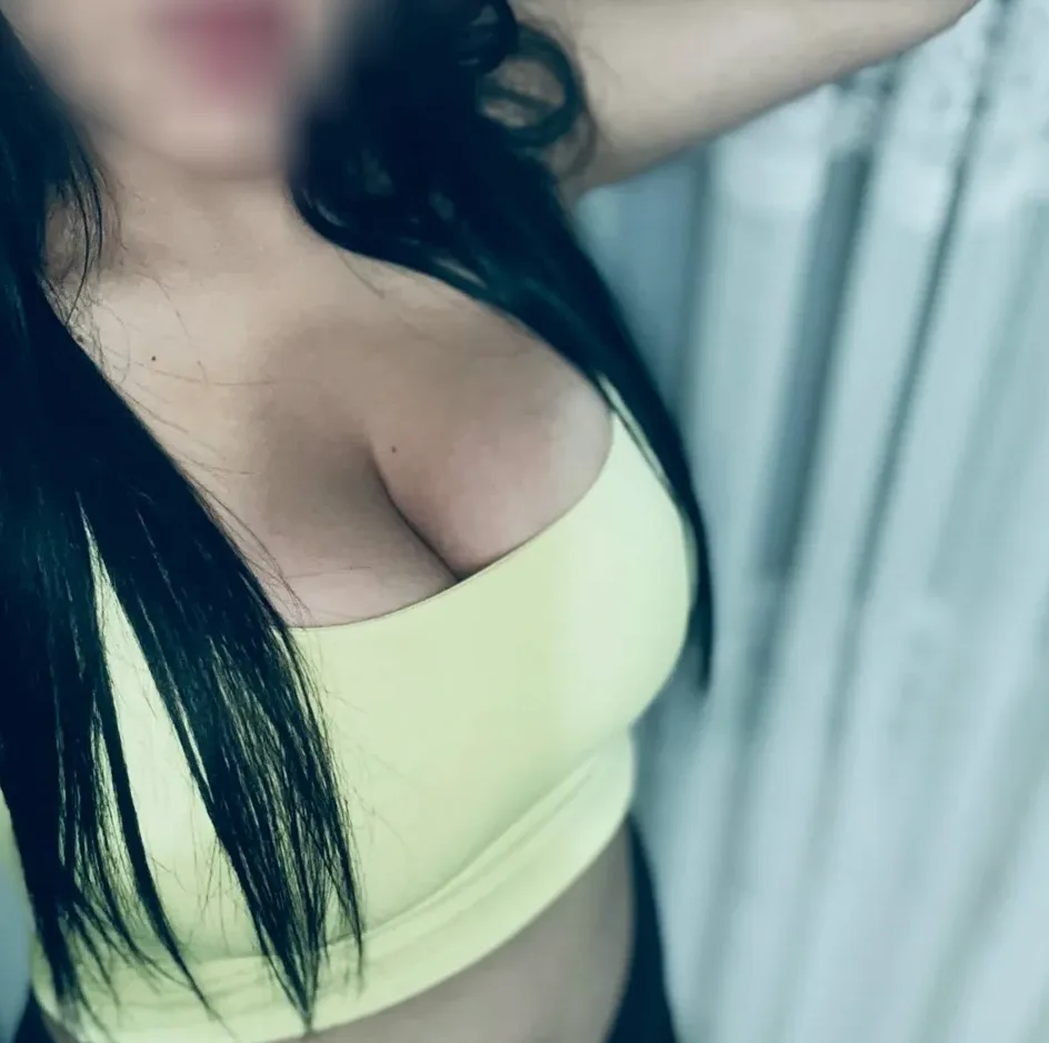 Zainab, 20
